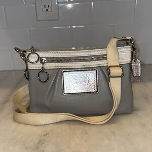 Coach Vintage Poppy Leather Crossbody Shoulder Bag